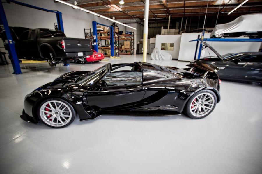  Hennessey Venom GT Spyder 2013 года  (фото 15 из 17)